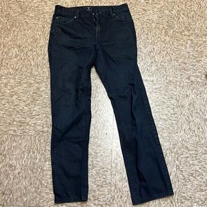 Gap• Slim Black Coated Jean